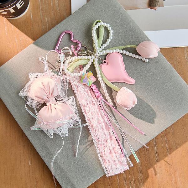 Minimalist and stylish summer woven bag charm keychain, Charms Craft Supply | Canada & USA and Europe Wide FREE shipping