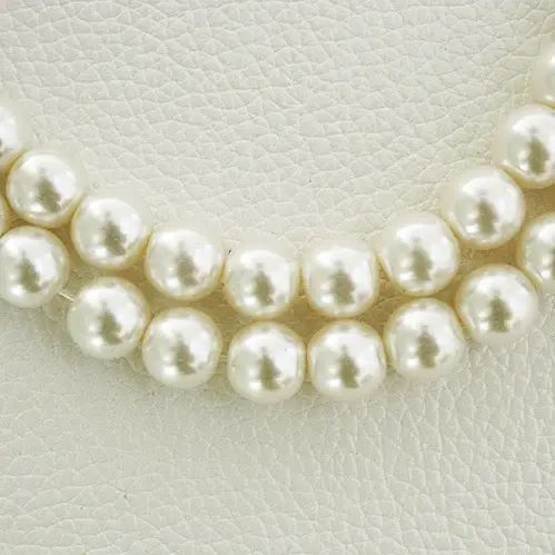 8MM, aperture about 1.5mm, white 30 pieces/pack,chaincharmsupply.com