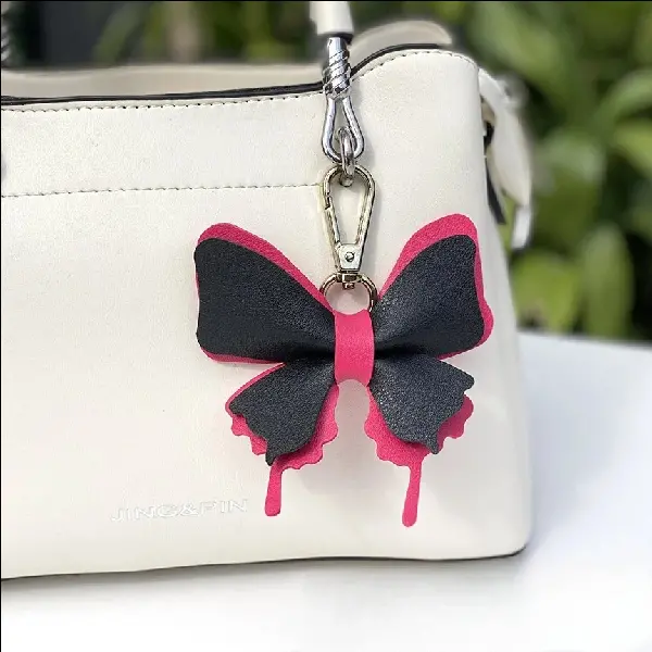 Black + rose red,chaincharmsupply.com