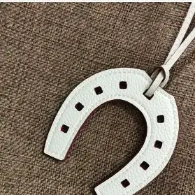 White,chaincharmsupply.com