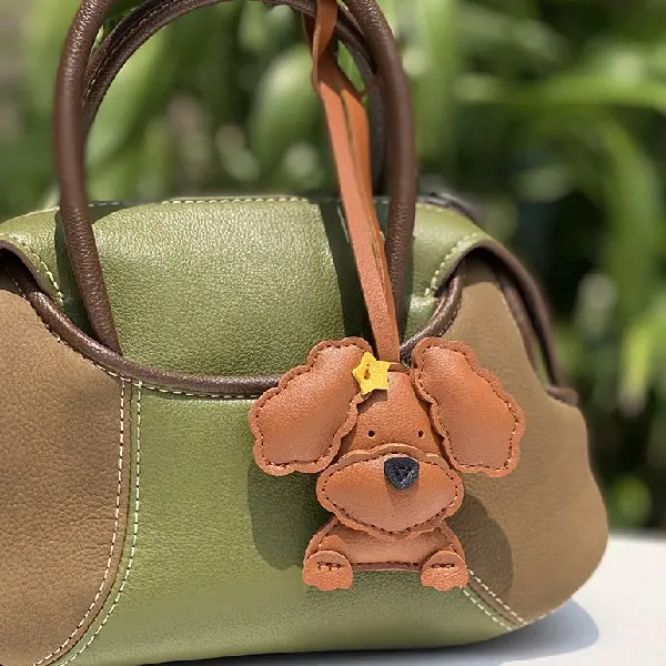 Light brown,chaincharmsupply.com