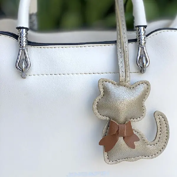 Light gold,chaincharmsupply.com
