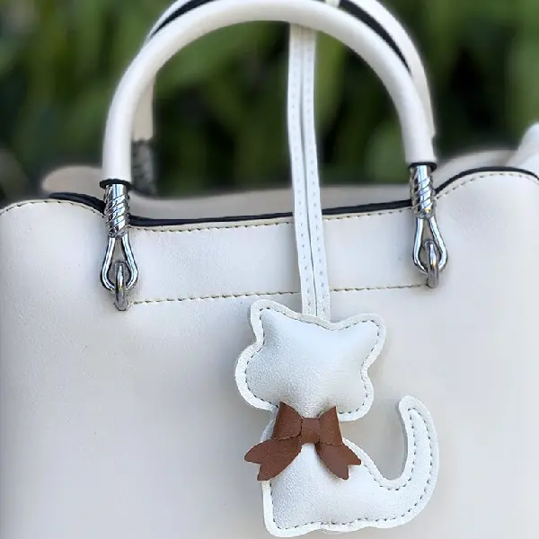 White,chaincharmsupply.com