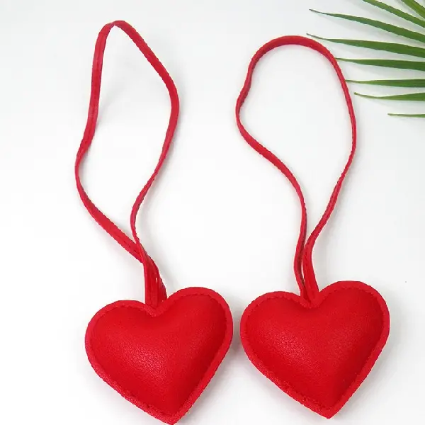 Red-peach heart diameter 7CM, rope length 20Cm,chaincharmsupply.com