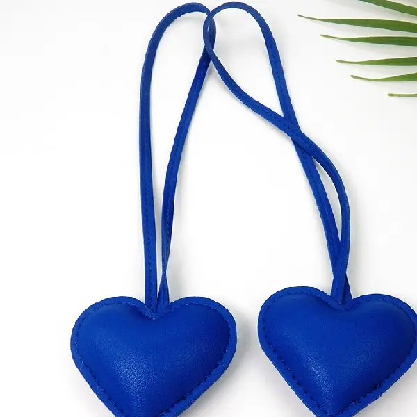 Blue - heart diameter 7CM, rope length 20Cm,chaincharmsupply.com