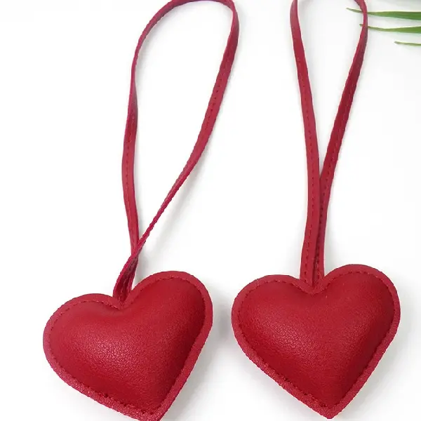 Burgundy - heart diameter 7CM, rope length 20Cm,chaincharmsupply.com