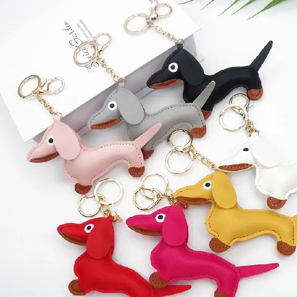 Burgundy + gold keychain,chaincharmsupply.com