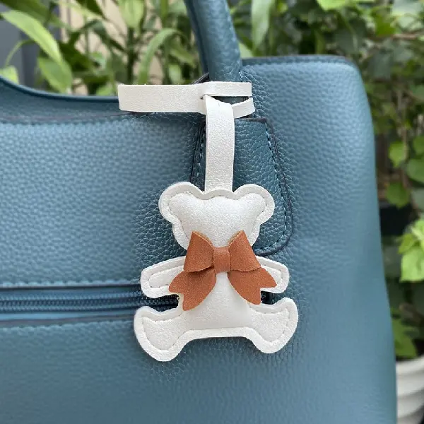 White,chaincharmsupply.com