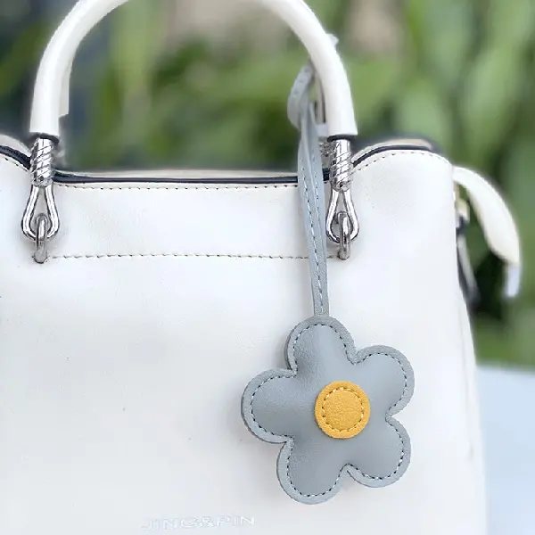Light gray,chaincharmsupply.com