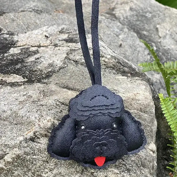 Black,chaincharmsupply.com