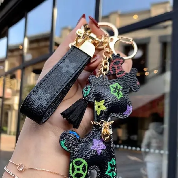 Black flower + keychain,chaincharmsupply.com