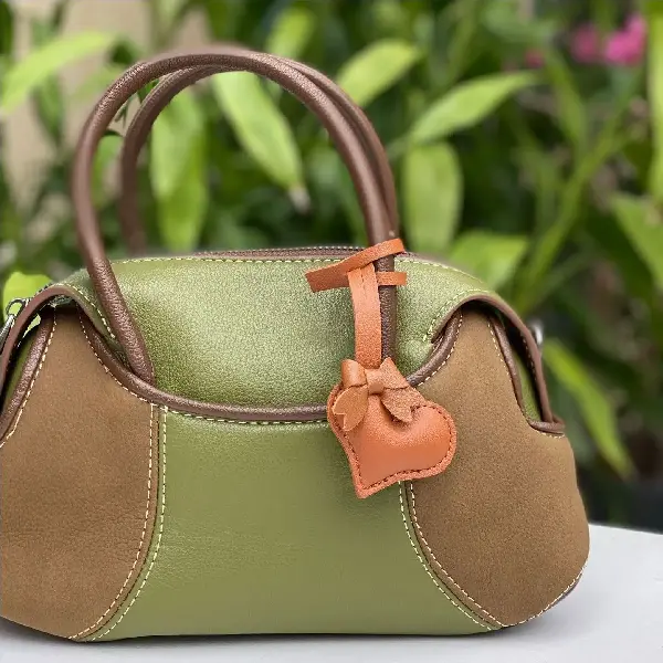Light brown,chaincharmsupply.com
