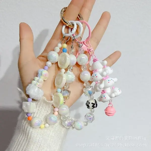 White color (chain, random doll styles),chaincharmsupply.com