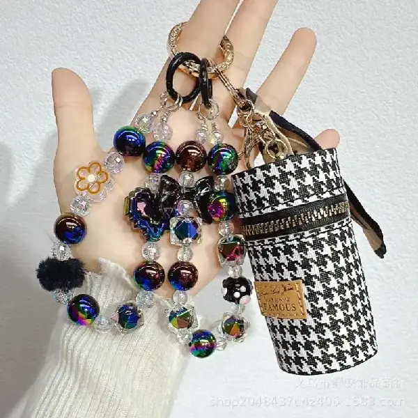 Black color (chain, random doll styles),chaincharmsupply.com