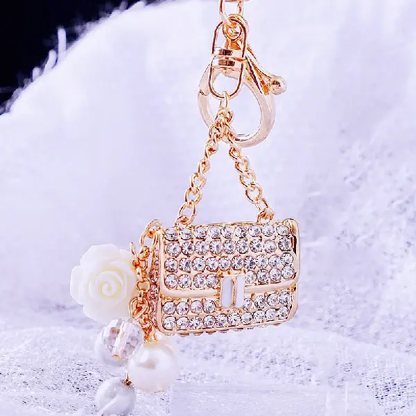 Pearl small shoulder bag white-single OPP bag packaging,chaincharmsupply.com