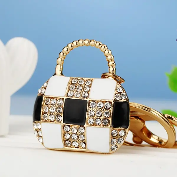 Small fragrant style satchel black and white-single OPP bag packaging,chaincharmsupply.com