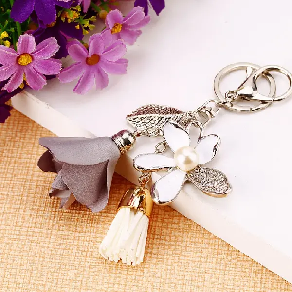 Metallic tassel gray and white-single OPP bag packaging,chaincharmsupply.com