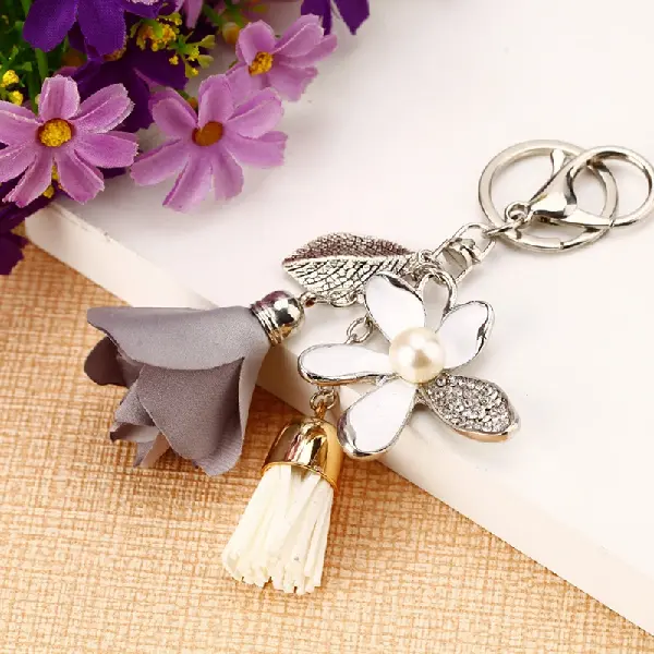 Metallic tassel gray and white-single OPP bag packaging,chaincharmsupply.com