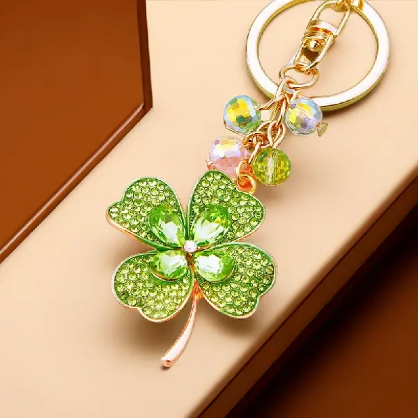 A132 double Rhinestone four-leaf clover green-single OPP bag packaging,chaincharmsupply.com