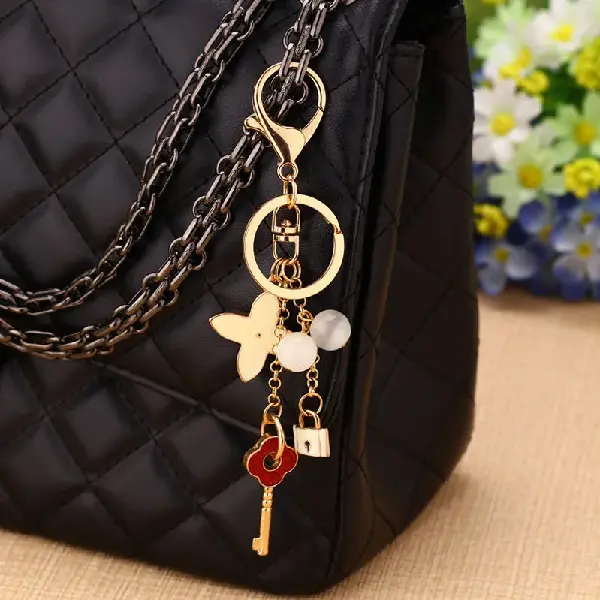 Key tassel four-leaf clover-single OPP bag packaging,chaincharmsupply.com