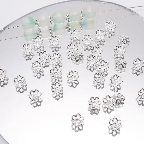 22 models 7mm hole diameter about 1mm silver 20 pcs/pack,chaincharmsupply.com