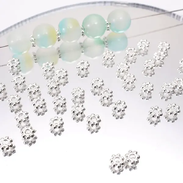 26 models 4mm hole diameter about 1mm silver 50 pcs/pack,chaincharmsupply.com