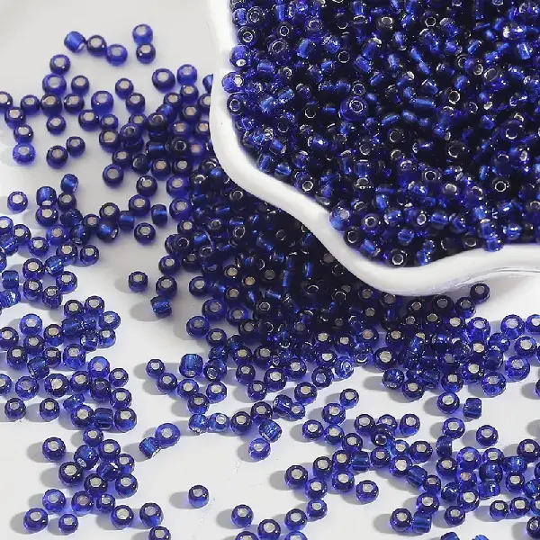 Royal blue-4mm hole diameter 1mm 15g/pack about 150 pieces,chaincharmsupply.com