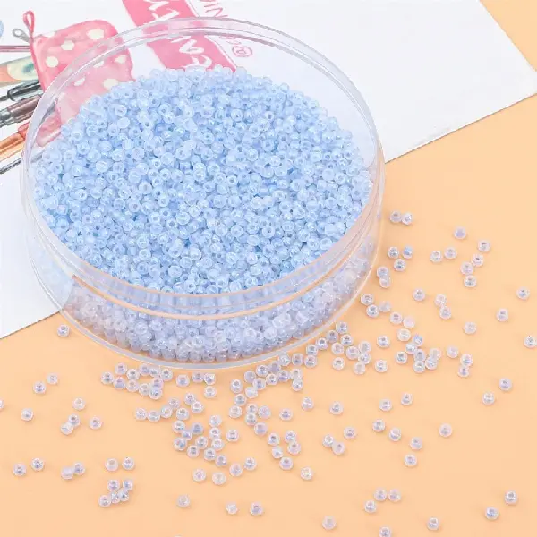 Azure blue - 2mm, aperture about 0.8mm, 10g/pack, about 660 pieces,chaincharmsupply.com