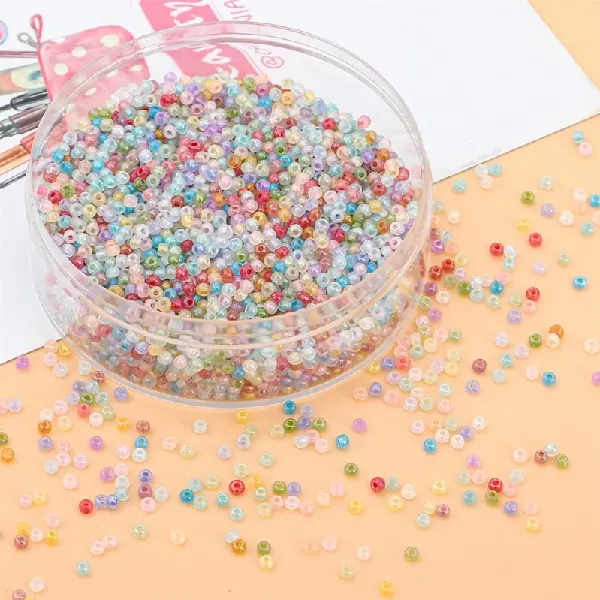 Randomly mixed colors - 4mm, aperture about 1.5mm, 10g/pack, about 100 pieces,chaincharmsupply.com