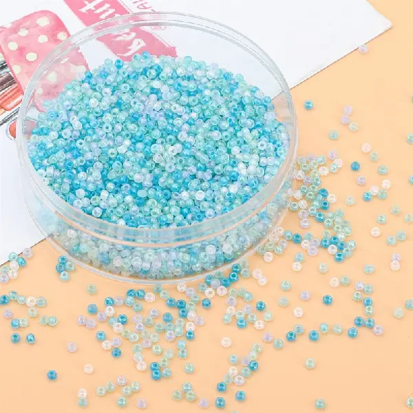 Blue and green - 2mm, aperture about 0.8mm, 10g/pack, about 660 pieces,chaincharmsupply.com