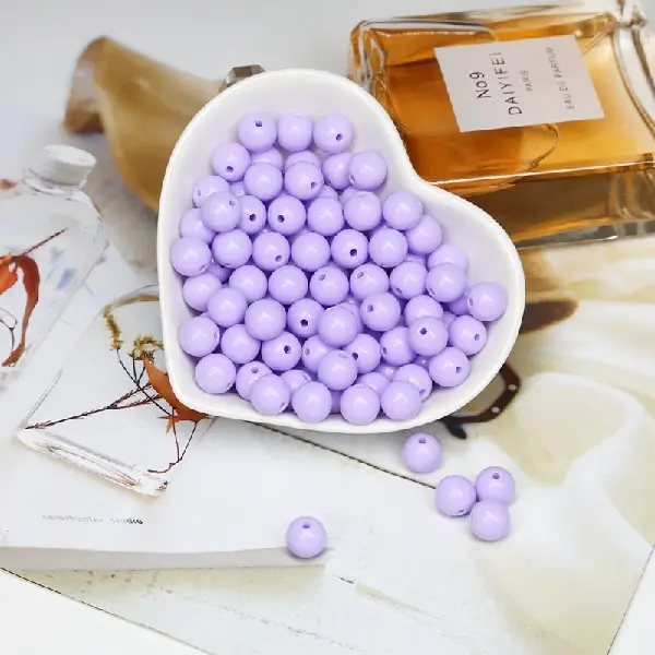 Light purple - diameter 6mm, hole diameter about 1mm, 50g/pack (about 440 pieces),chaincharmsupply.com