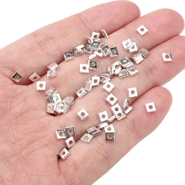 Square 4x4mm, hole diameter about 1.5mm - silver, about 25 pcs/pack,chaincharmsupply.com