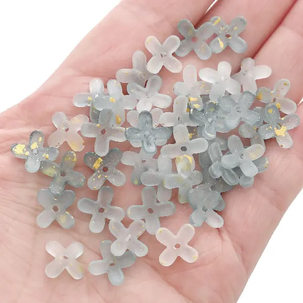 At the end of the year, Tianhan-9mm, hole diameter about 1mm, 10g/pack, about 80 pieces,chaincharmsupply.com