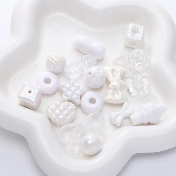 White-randomly mixed 30g/pack,chaincharmsupply.com