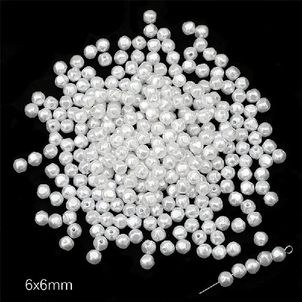 #33 Small polyhedral balls 40 pcs/pack-white,chaincharmsupply.com