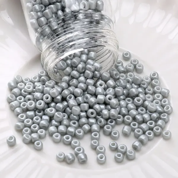 Gray 3mm, hole diameter about 1mm, 10g/pack, about 350 pieces,chaincharmsupply.com