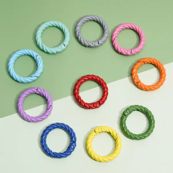 Twist rings 28mm 10 pcs/pack,chaincharmsupply.com